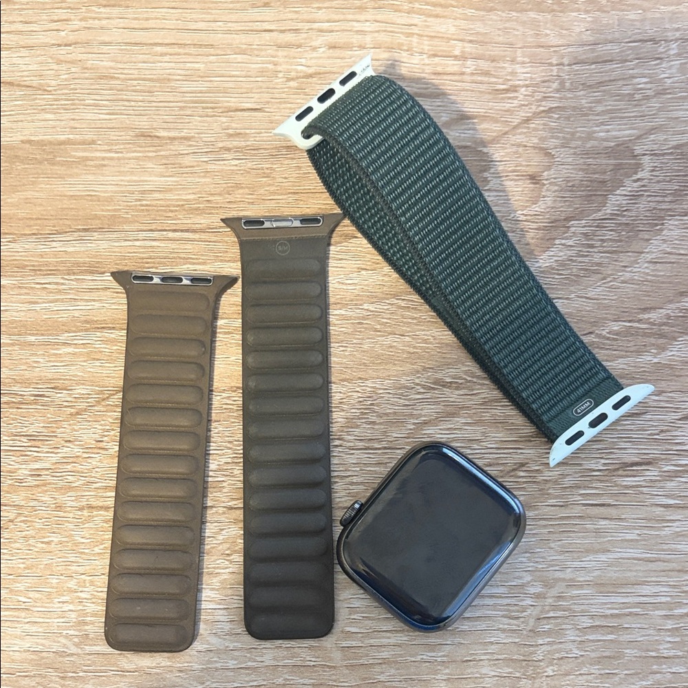 Apple Watch Series 9 with GPS and Cellular and 2 bands